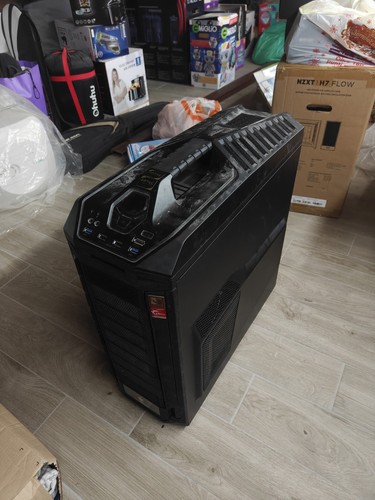 Cooler master storm trooper - master,